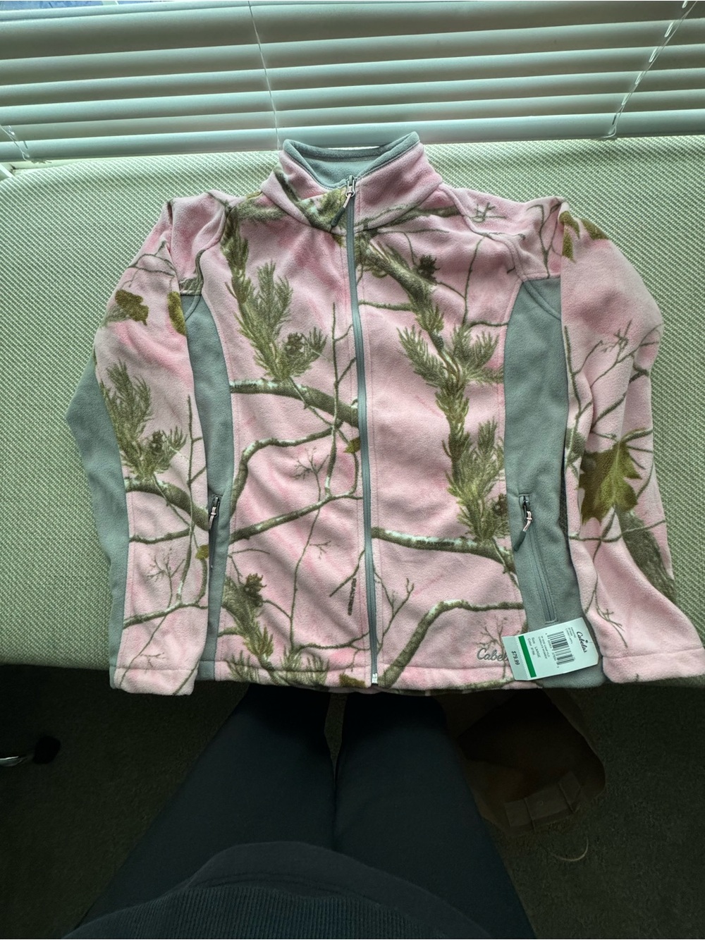 Cabela's Pink and Gray Realtree Camo Fleece Jacket